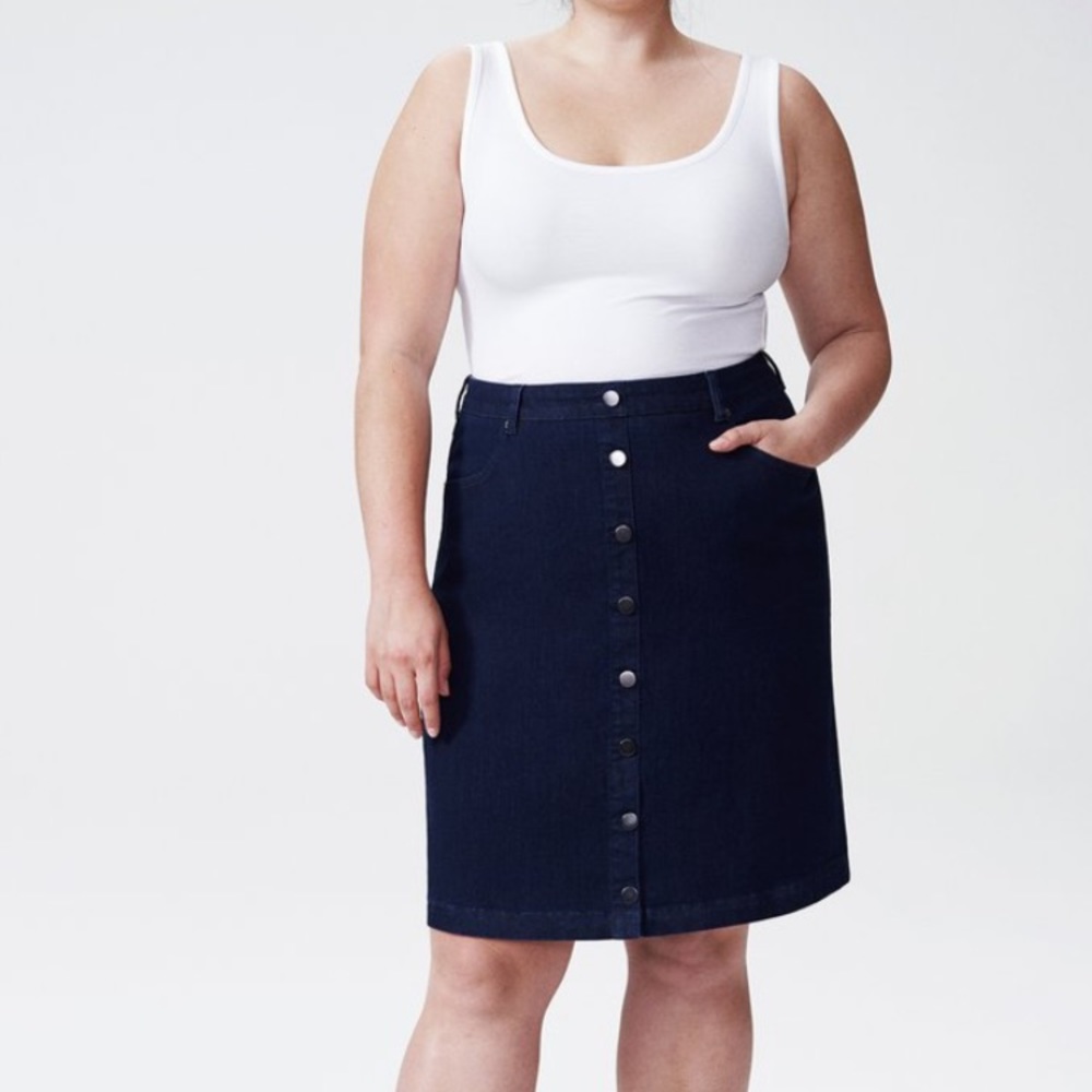 Universal standard Ang button skirt BNWT xs 10-12